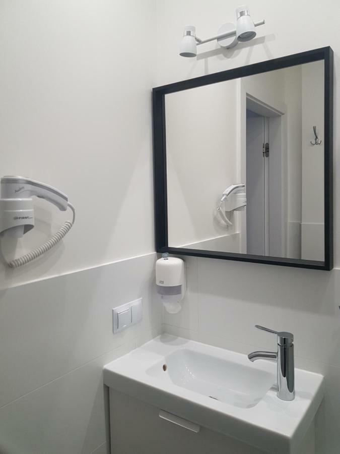 Apartament Z Widokiem Na Port - Visitopl 斯维诺乌伊希切 外观 照片